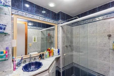 Apartamento à venda com 181m², 5 quartos e 1 vaga