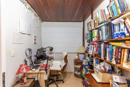 Apartamento à venda com 181m², 5 quartos e 1 vaga