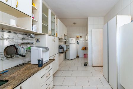 Casa à venda com 440m², 4 quartos e 5 vagasCozinha