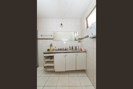 Casa à venda com 440m², 4 quartos e 5 vagasBanheiro Social