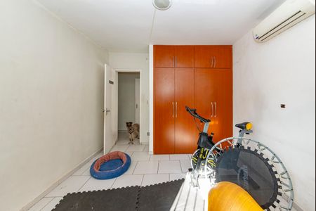 Casa à venda com 440m², 4 quartos e 5 vagasQuarto 