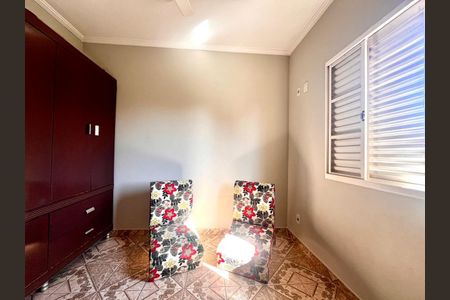 Casa para alugar com 196m², 3 quartos e 1 vagaQuarto 1