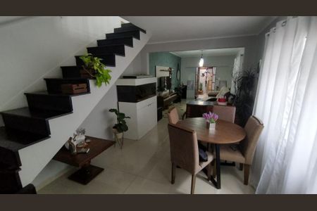 Sala de casa à venda com 3 quartos, 180m² em Vila Prudente, São Paulo