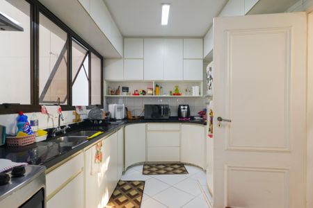 Apartamento à venda com 150m², 3 quartos e 3 vagasCozinha