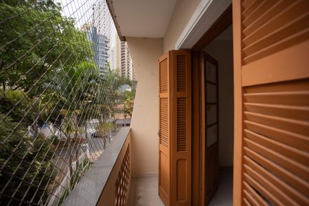 Apartamento à venda com 93m², 2 quartos e sem vagaVaranda  Quarto 2