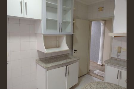 Apartamento à venda com 79m², 2 quartos e 2 vagasCozinha
