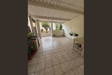 Quintal de casa à venda com 2 quartos, 126m² em Quarta Parada, São Paulo