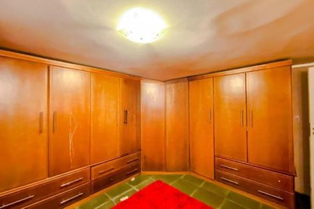 Casa à venda com 137m², 3 quartos e 1 vagaBanheiro / Closet