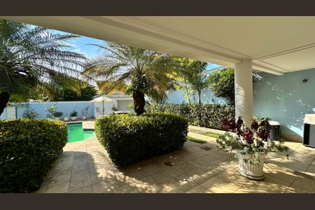 Casa à venda com 508m², 4 quartos e 5 vagasÁrea Externa