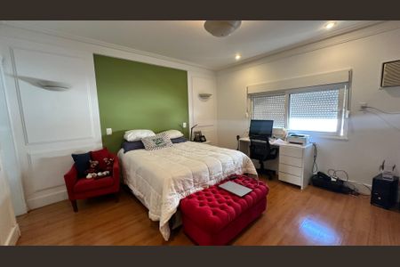 Casa à venda com 508m², 4 quartos e 5 vagasSuíte 3