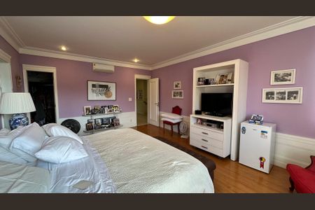 Casa à venda com 508m², 4 quartos e 5 vagasSuíte 1