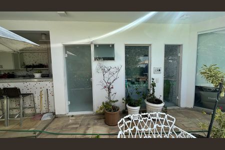 Casa à venda com 508m², 4 quartos e 5 vagasÁrea Externa