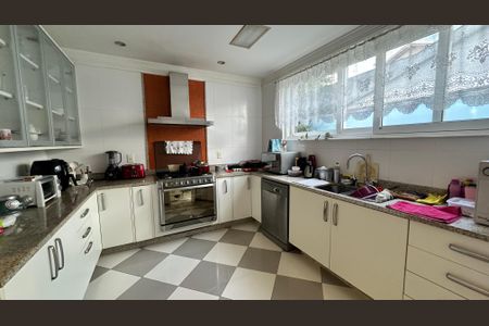 Casa à venda com 508m², 4 quartos e 5 vagasCozinha