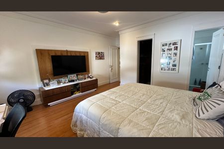 Casa à venda com 508m², 4 quartos e 5 vagasSuíte 3