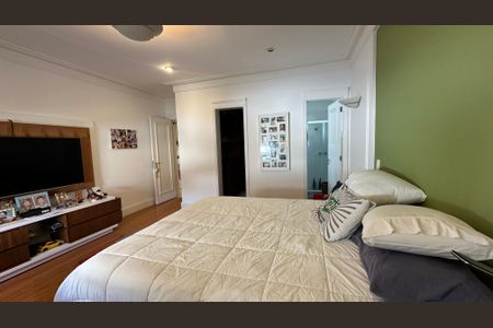 Casa à venda com 508m², 4 quartos e 5 vagasSuíte 3