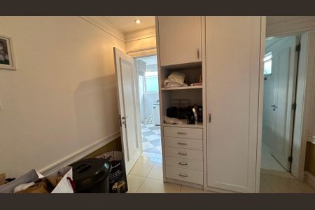 Casa à venda com 508m², 4 quartos e 5 vagasQuarto de Serviço