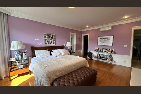 Casa à venda com 508m², 4 quartos e 5 vagasSuíte 1