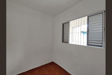 Casa para alugar com 70m², 2 quartos e 2 vagasQuarto 1