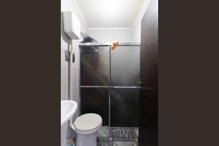 Casa para alugar com 350m², 4 quartos e 3 vagasÁrea comum - Banheiro do salão de festas