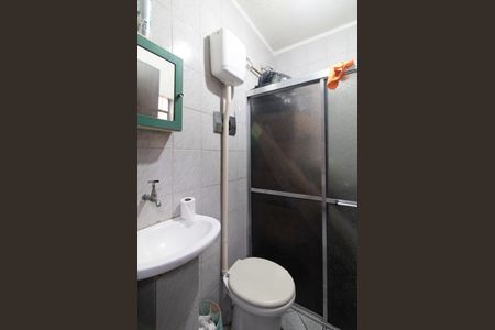 Casa para alugar com 350m², 4 quartos e 3 vagasÁrea comum - Banheiro do salão de festas