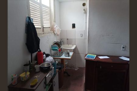 Casa à venda com 125m², 5 quartos e sem vaga