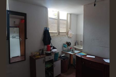 Casa à venda com 125m², 5 quartos e sem vaga