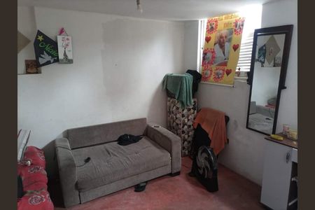 Casa à venda com 125m², 5 quartos e sem vaga