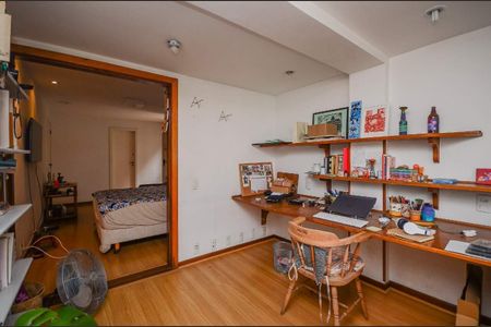 Casa à venda com 378m², 4 quartos e sem vaga