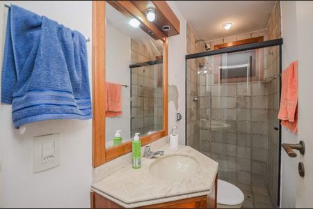 Casa à venda com 378m², 4 quartos e sem vaga