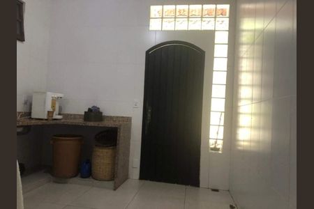 Casa à venda com 195m², 7 quartos e 2 vagas