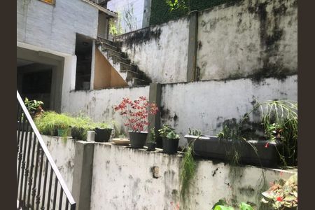 Casa à venda com 195m², 7 quartos e 2 vagas