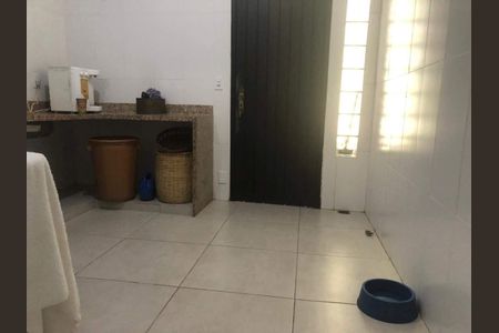 Casa à venda com 195m², 7 quartos e 2 vagas