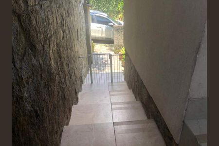 Casa à venda com 195m², 7 quartos e 2 vagas