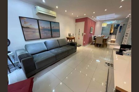 Apartamento à venda com 99m², 3 quartos e sem vaga