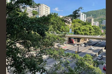 Apartamento à venda com 85m², 2 quartos e 2 vagas