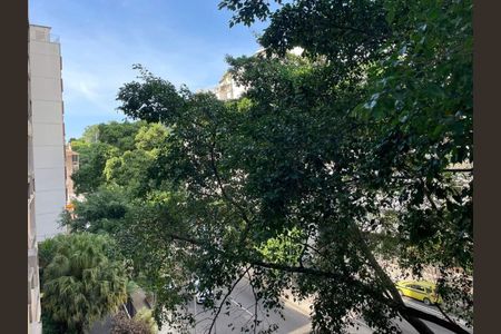 Apartamento à venda com 85m², 2 quartos e 2 vagas