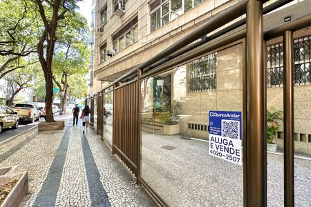 Apartamento à venda com 206m², 4 quartos e 1 vagaPlaquinha