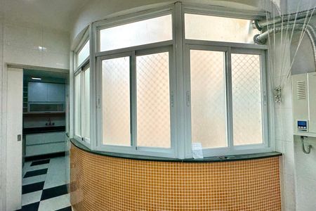 Apartamento à venda com 206m², 4 quartos e 1 vagaÁrea de Serviço