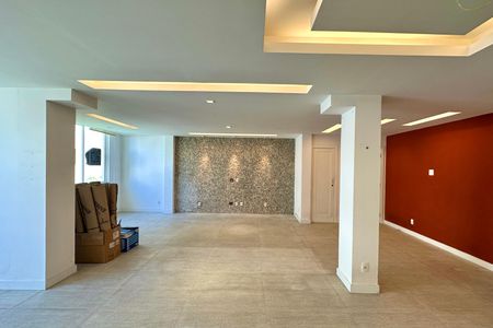 Apartamento à venda com 206m², 4 quartos e 1 vagaSala