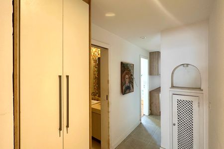 Apartamento à venda com 206m², 4 quartos e 1 vagaCorredor