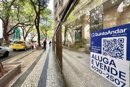 Apartamento à venda com 206m², 4 quartos e 1 vagaPlaquinha