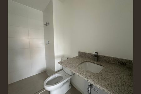 Apartamento à venda com 124m², 2 quartos e 2 vagasBanheiro da Suíte 1