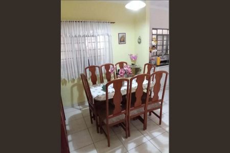 Casa à venda com 264m², 3 quartos e 3 vagasCozinha