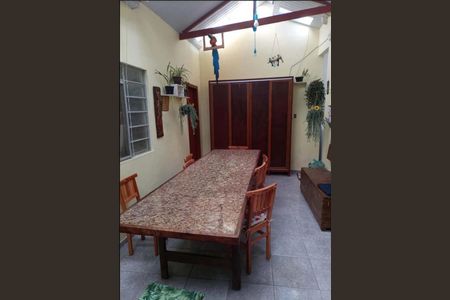 Casa à venda com 264m², 3 quartos e 3 vagasQuintal