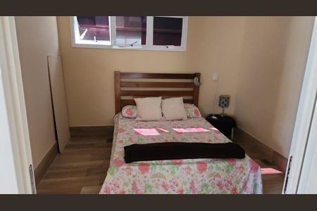 Casa de condomínio à venda com 389m², 4 quartos e 5 vagasQuarto