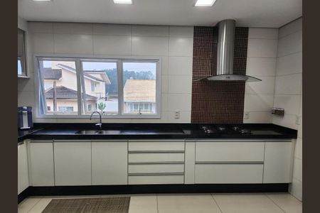 Casa de condomínio à venda com 389m², 4 quartos e 5 vagasCozinha