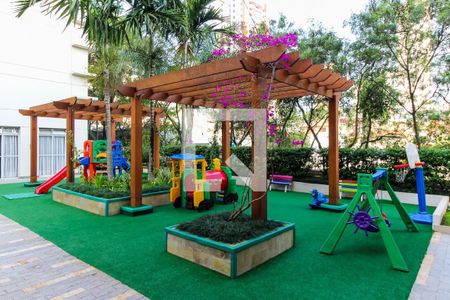 Apartamento à venda com 105m², 3 quartos e 2 vagasÁrea comum - Playground