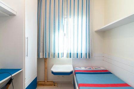 Apartamento à venda com 105m², 3 quartos e 2 vagasQuarto 