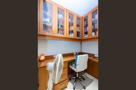 Apartamento à venda com 105m², 3 quartos e 2 vagasEscritório