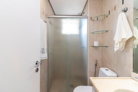 Apartamento à venda com 105m², 3 quartos e 2 vagasBanheiro 